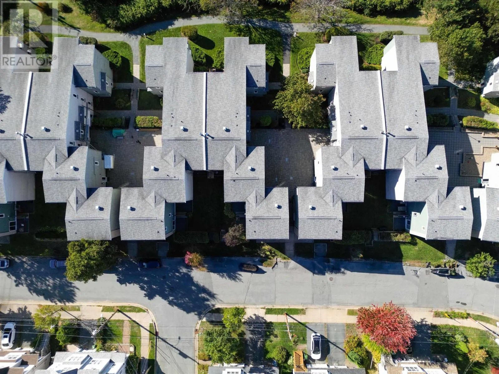 5899 Gainsborough Place