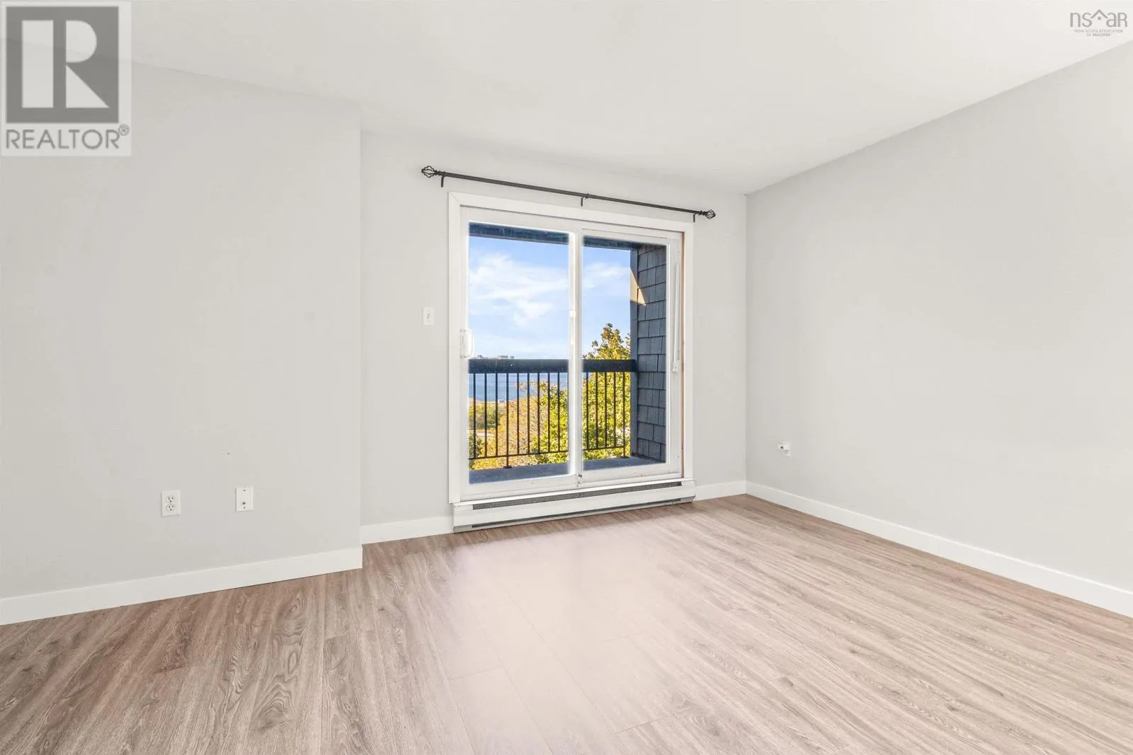 5899 Gainsborough Place
