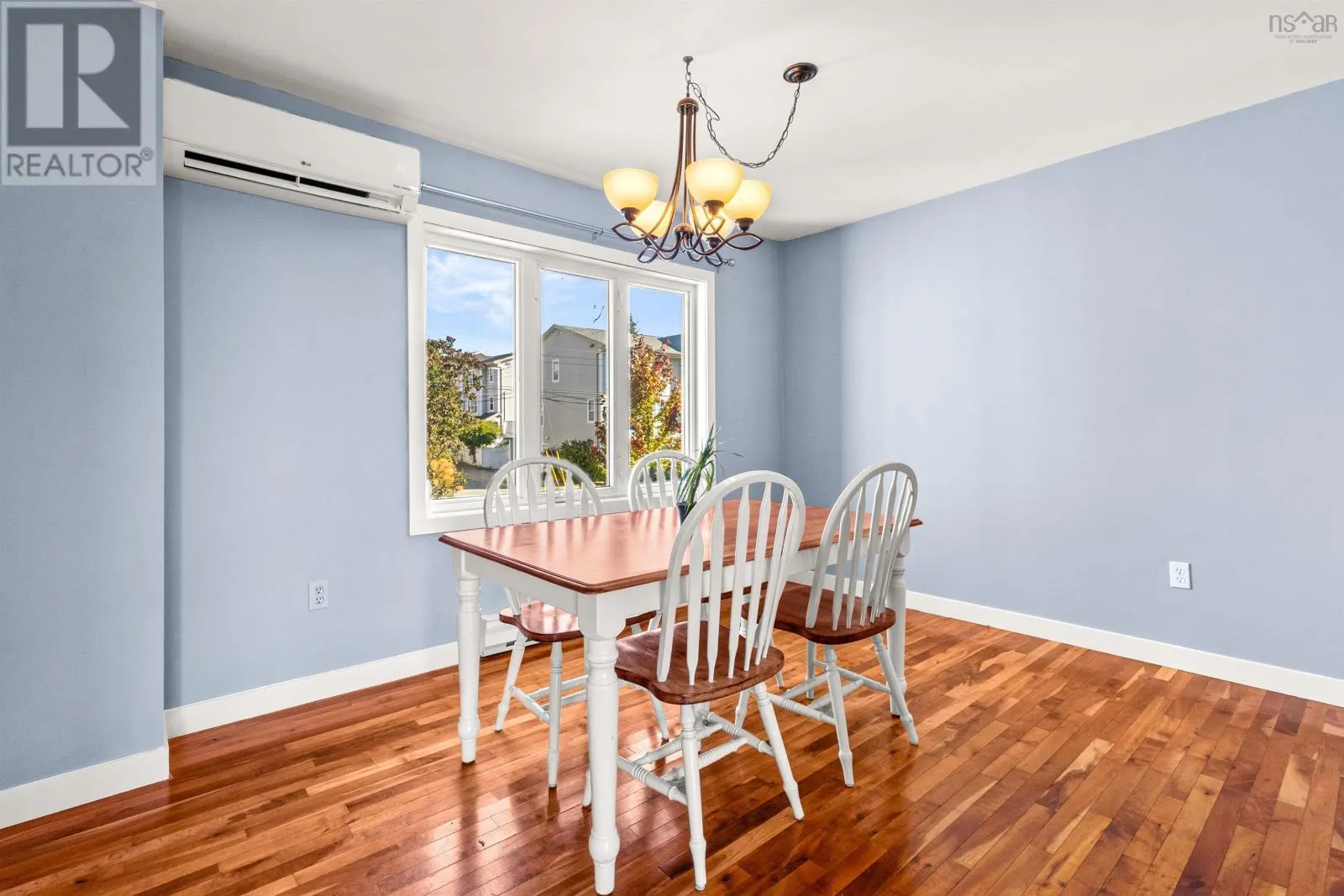 5899 Gainsborough Place