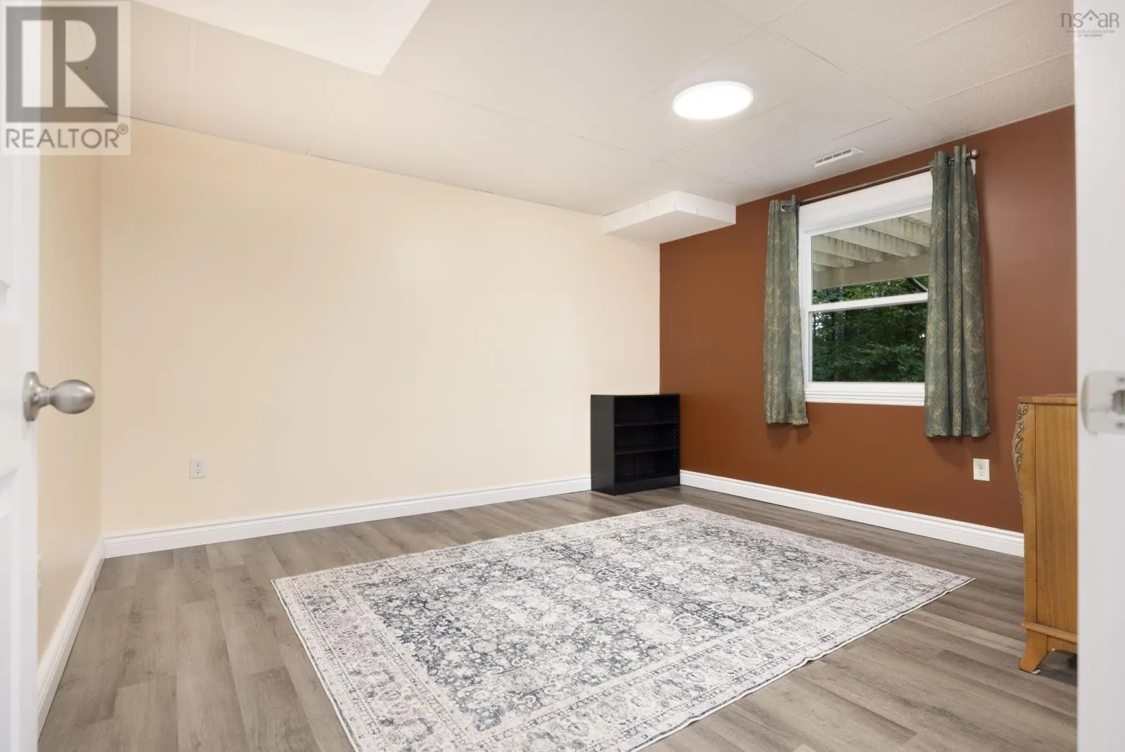 286 Clivedon Court