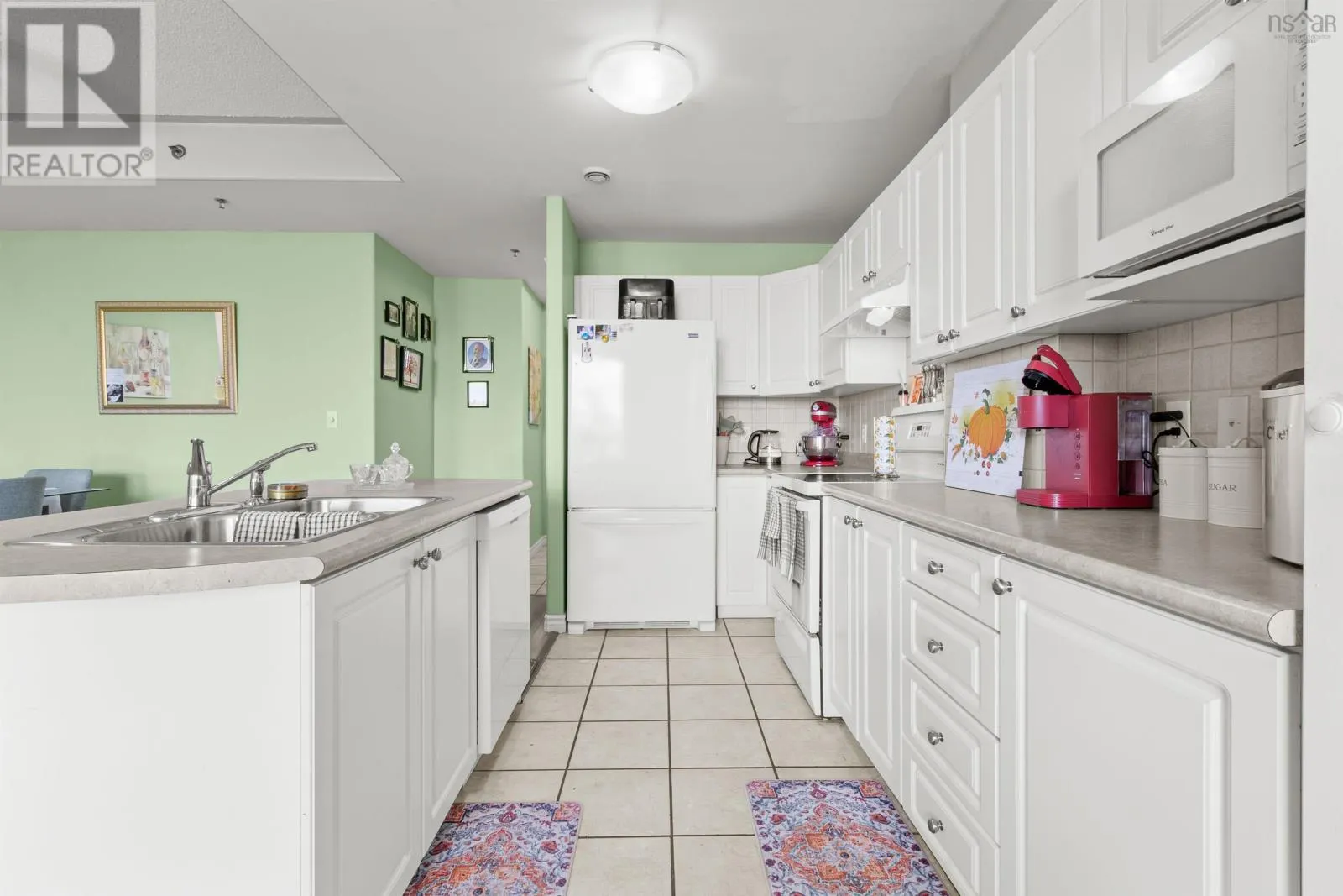 307 10 Regency Park Drive