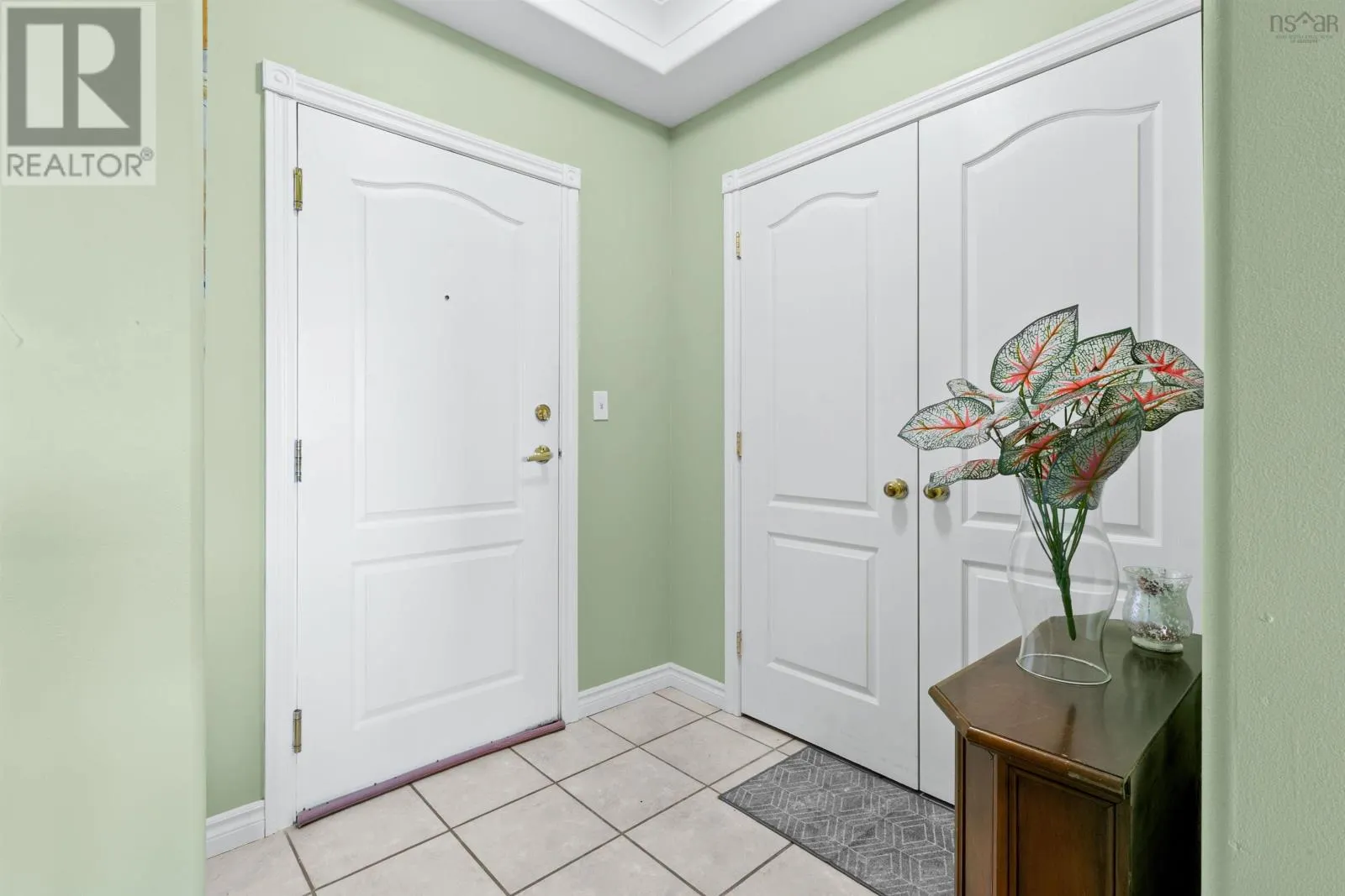 307 10 Regency Park Drive
