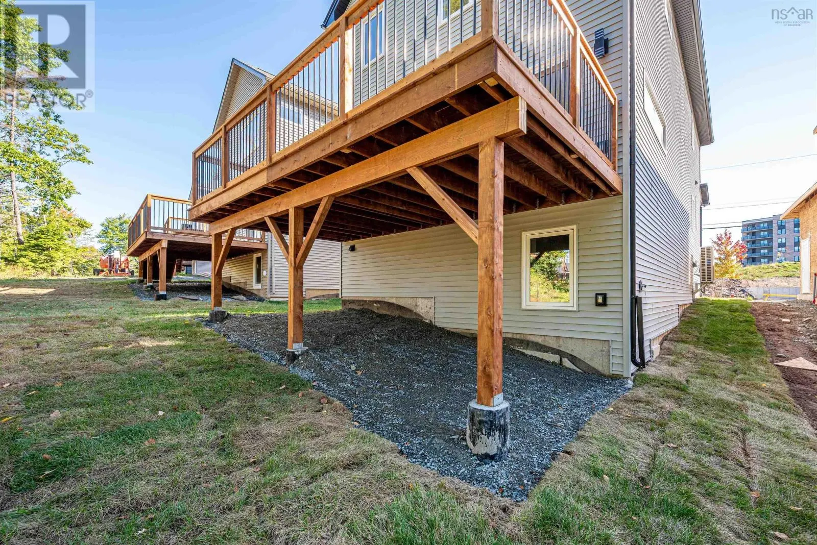 21 Pearlgarden Close