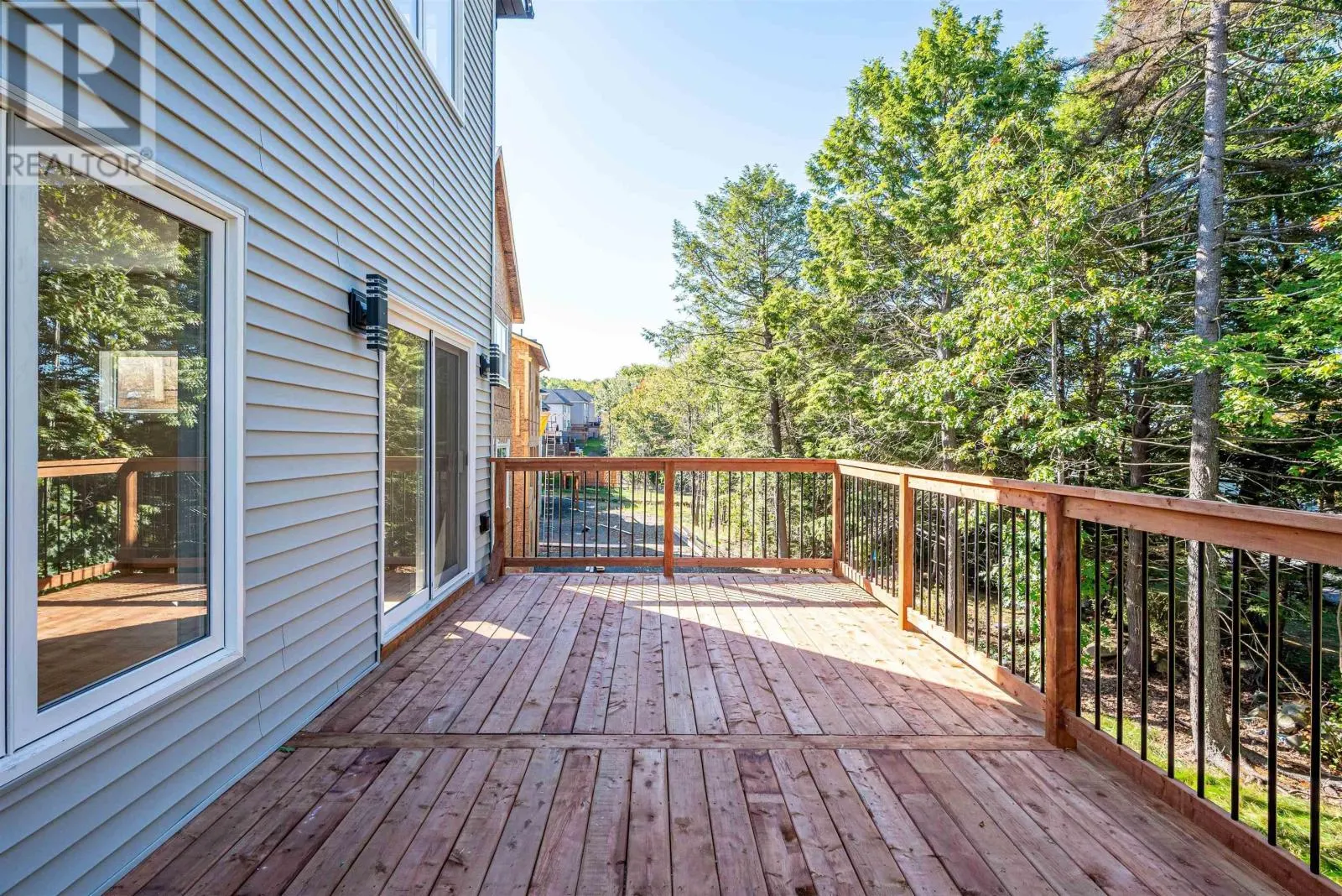 21 Pearlgarden Close