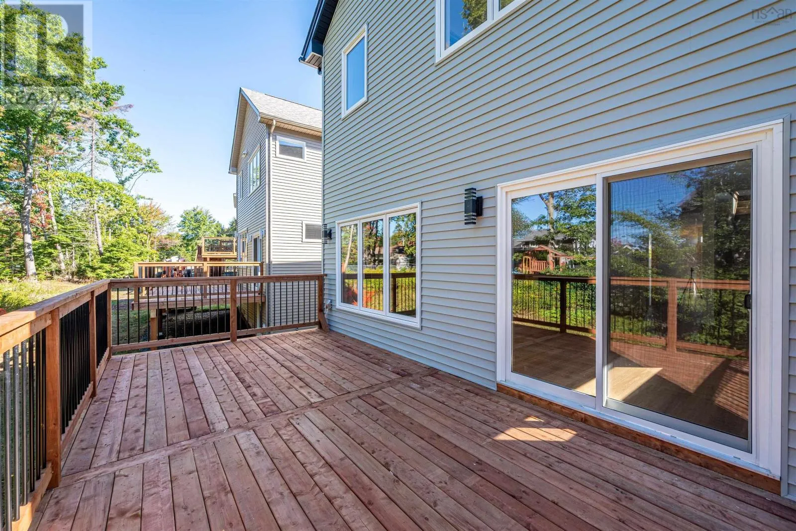 21 Pearlgarden Close