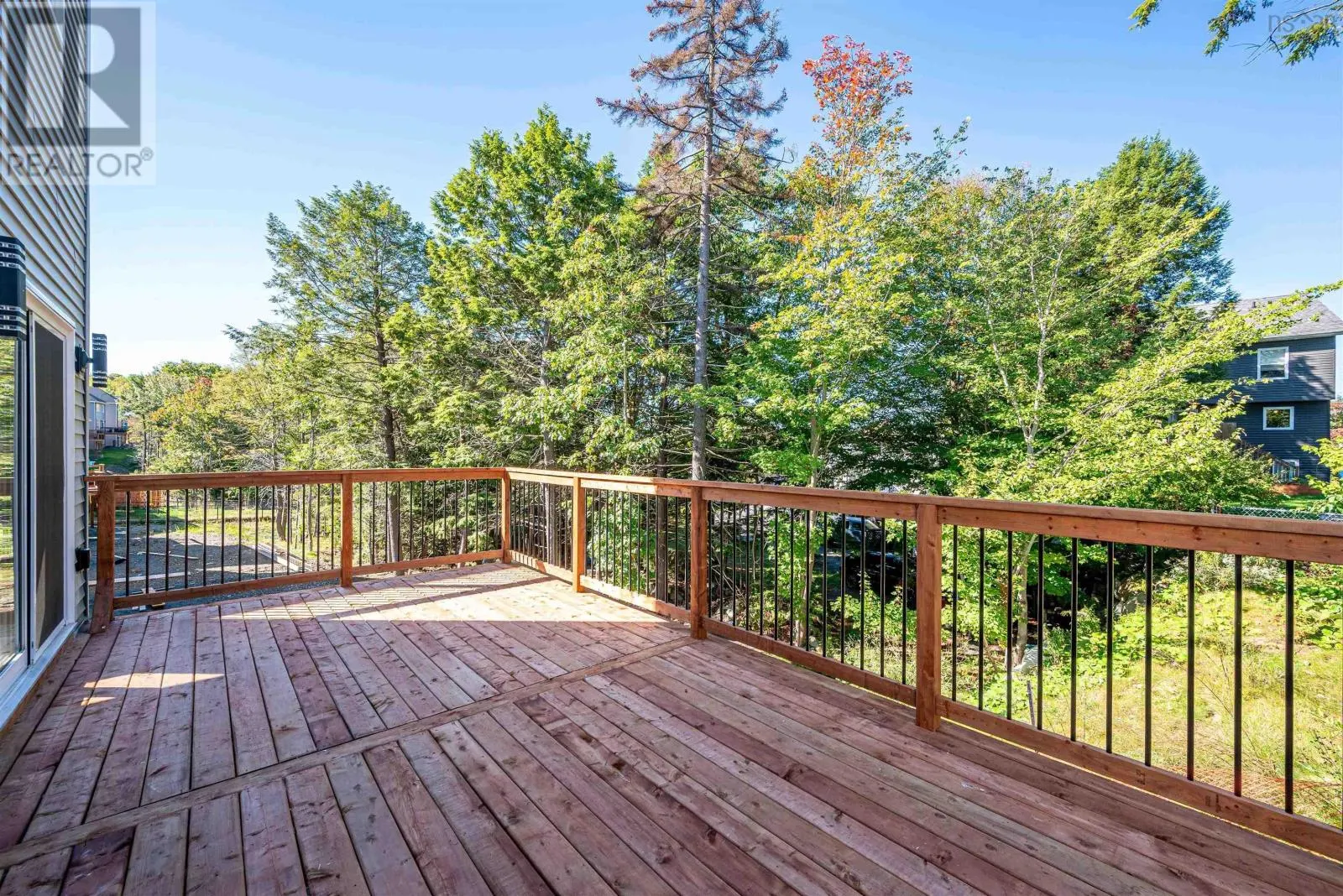 21 Pearlgarden Close
