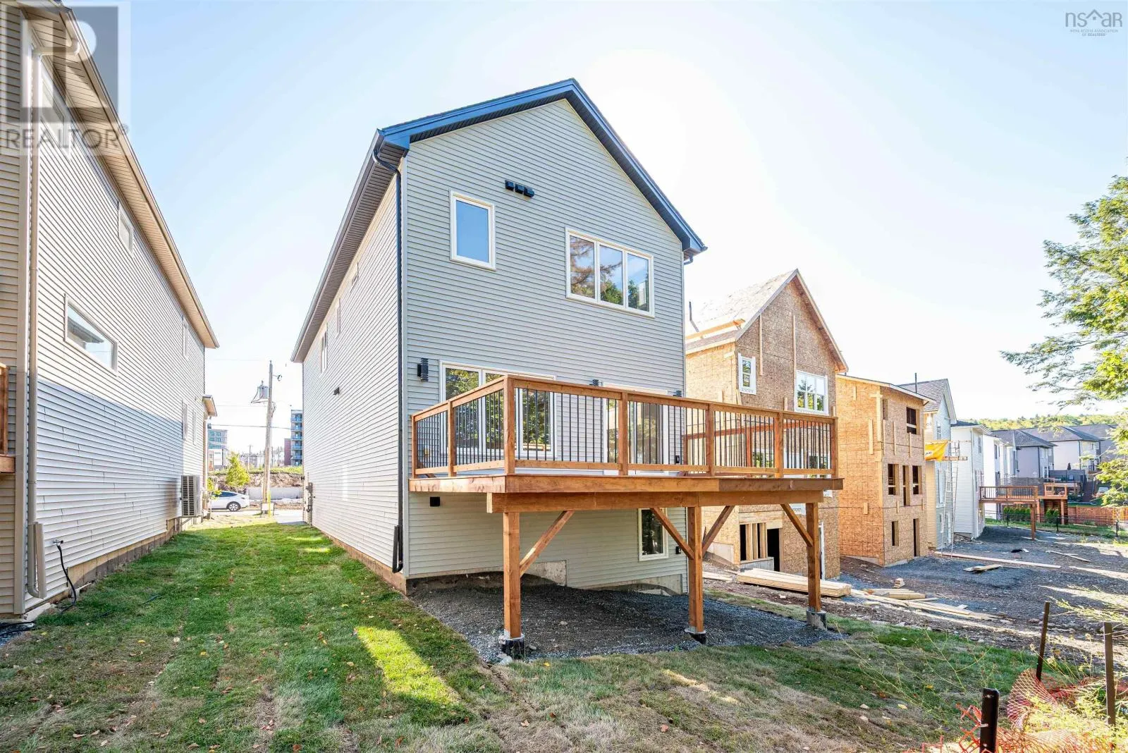 21 Pearlgarden Close