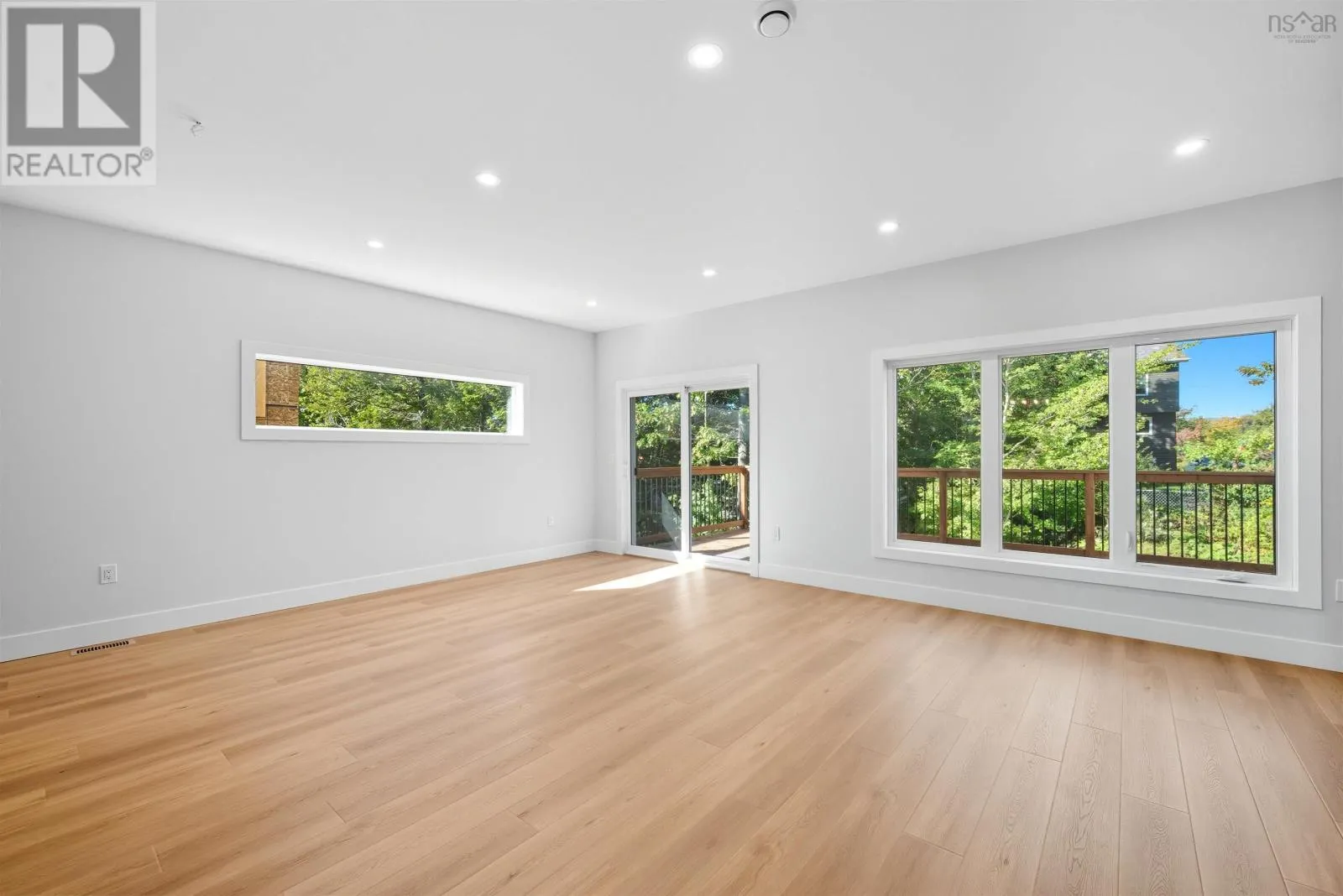 21 Pearlgarden Close