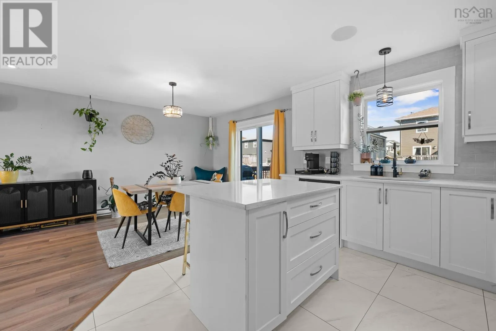 202 Titanium Crescent