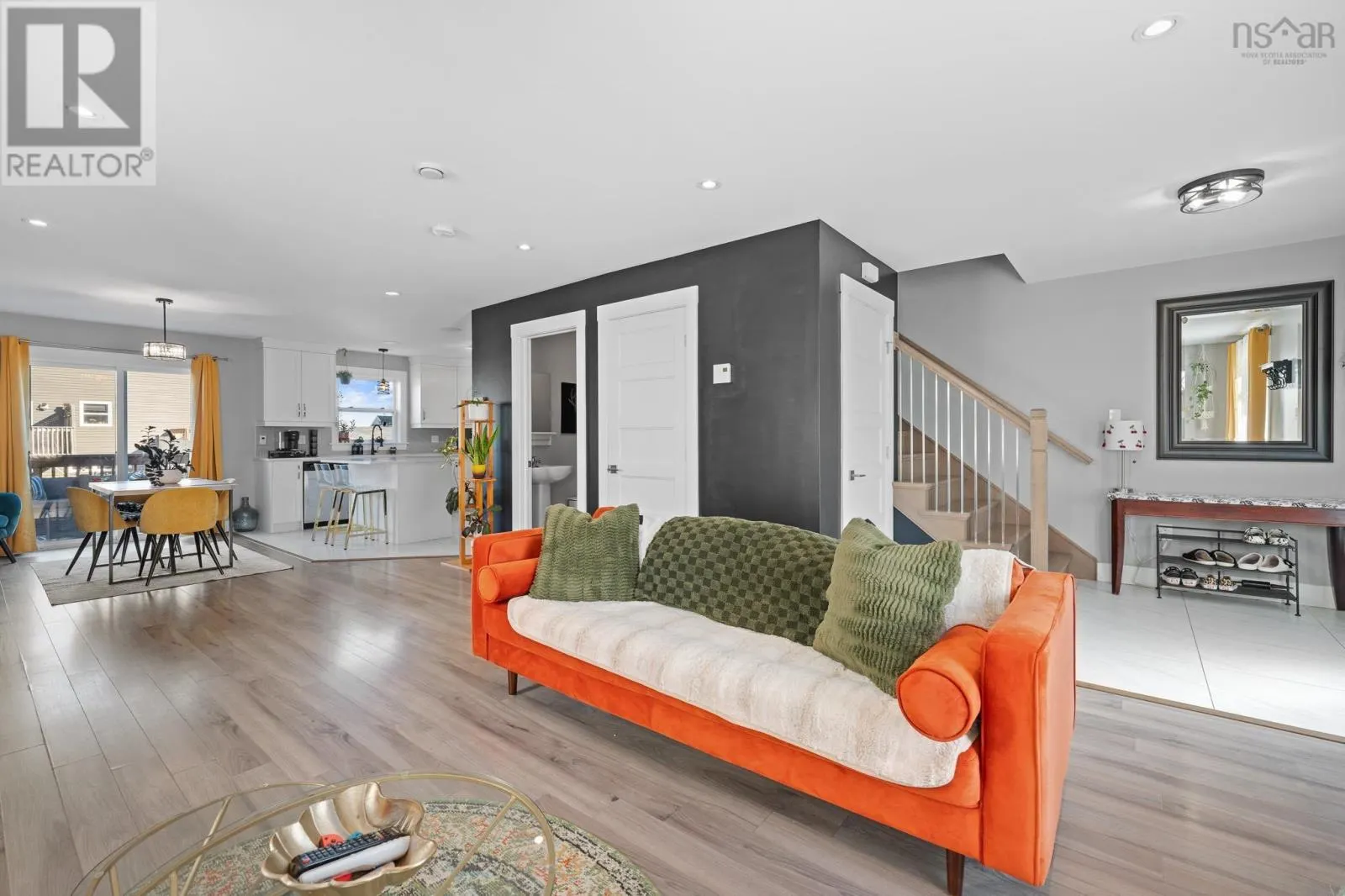 202 Titanium Crescent