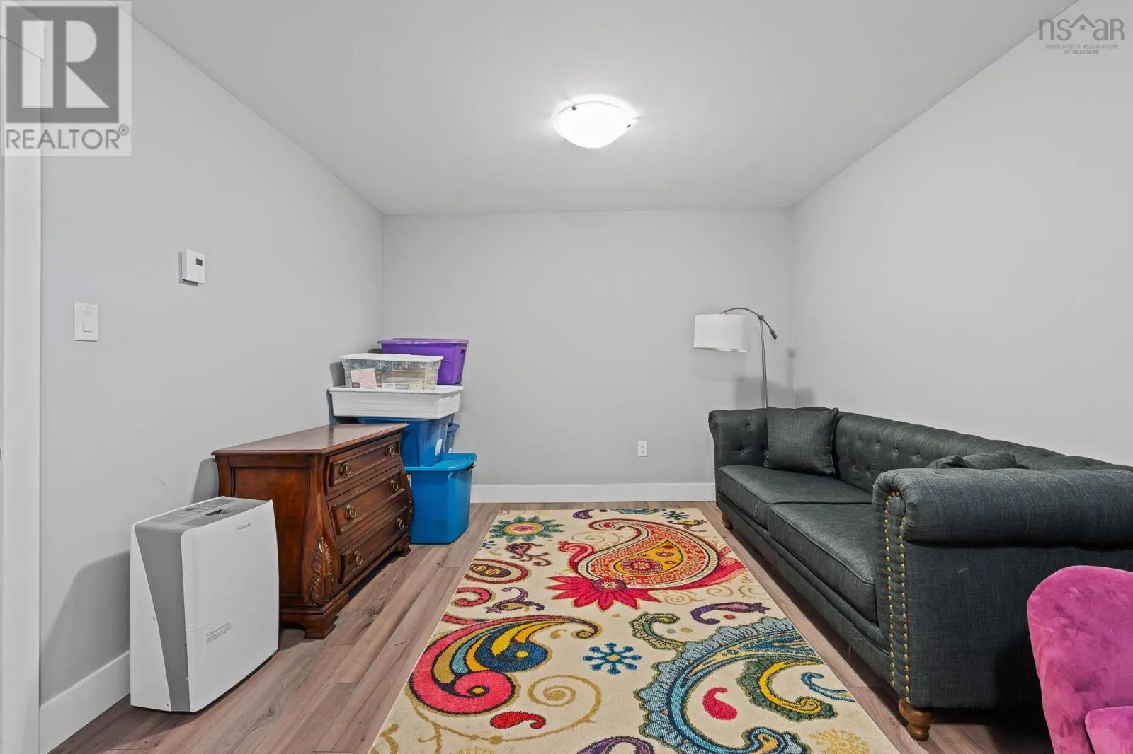 202 Titanium Crescent