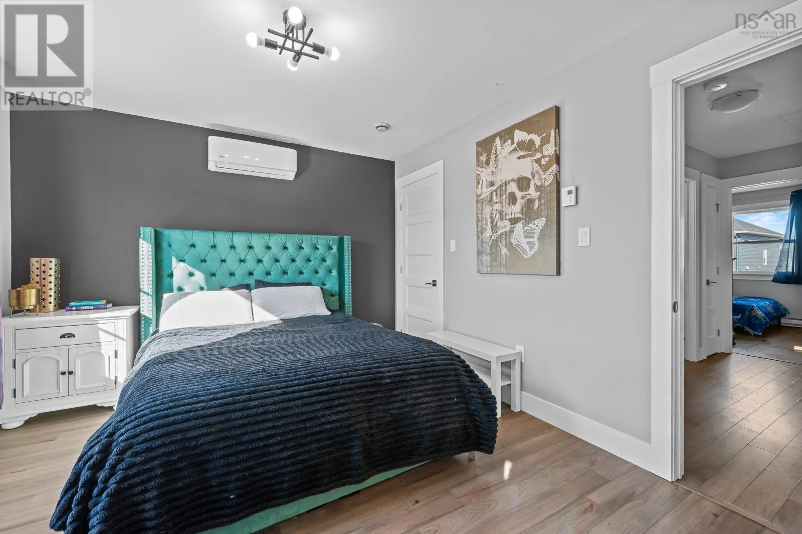 202 Titanium Crescent