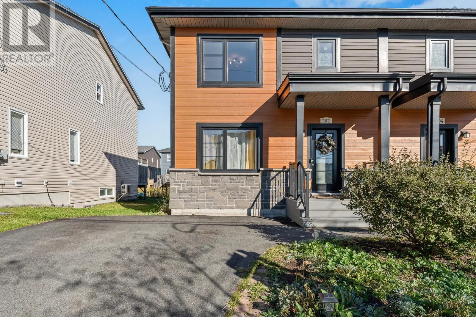 202 Titanium Crescent