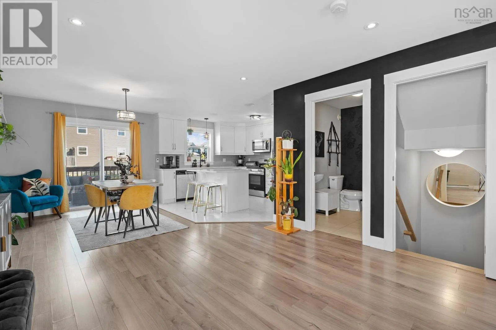 202 Titanium Crescent