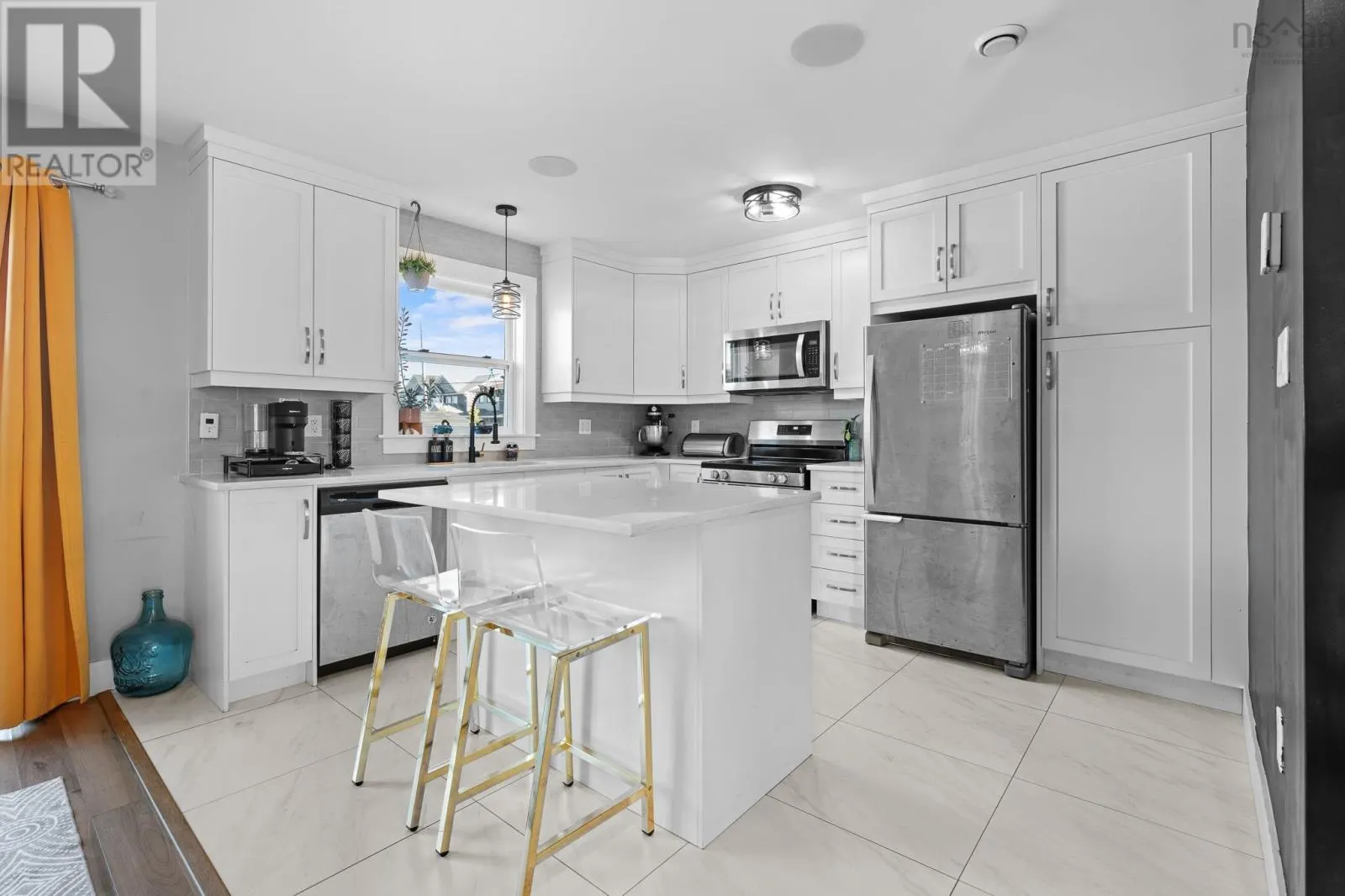 202 Titanium Crescent