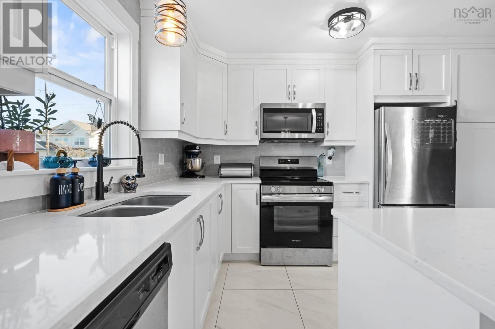 202 Titanium Crescent