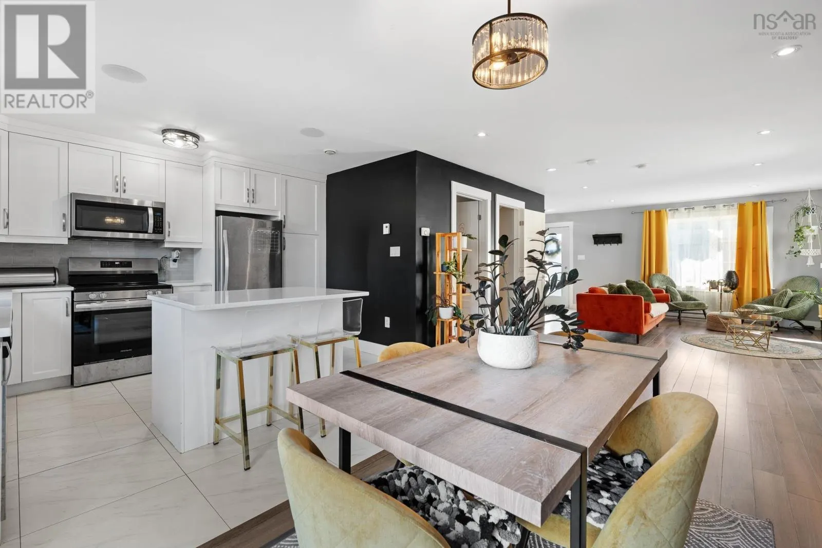 202 Titanium Crescent
