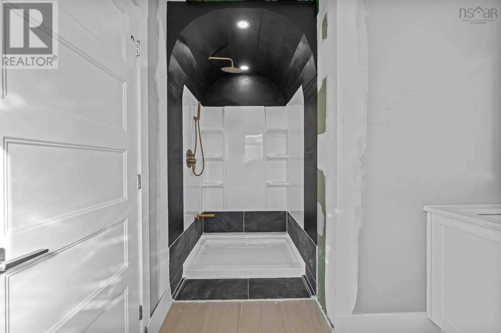 202 Titanium Crescent