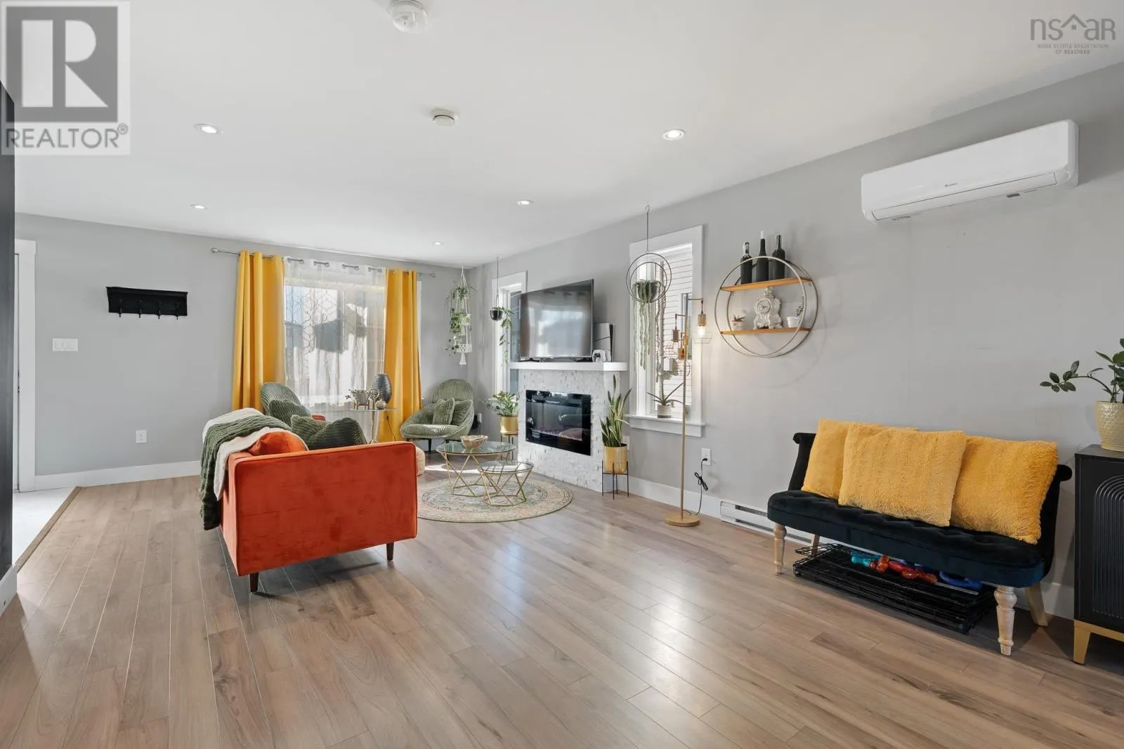202 Titanium Crescent