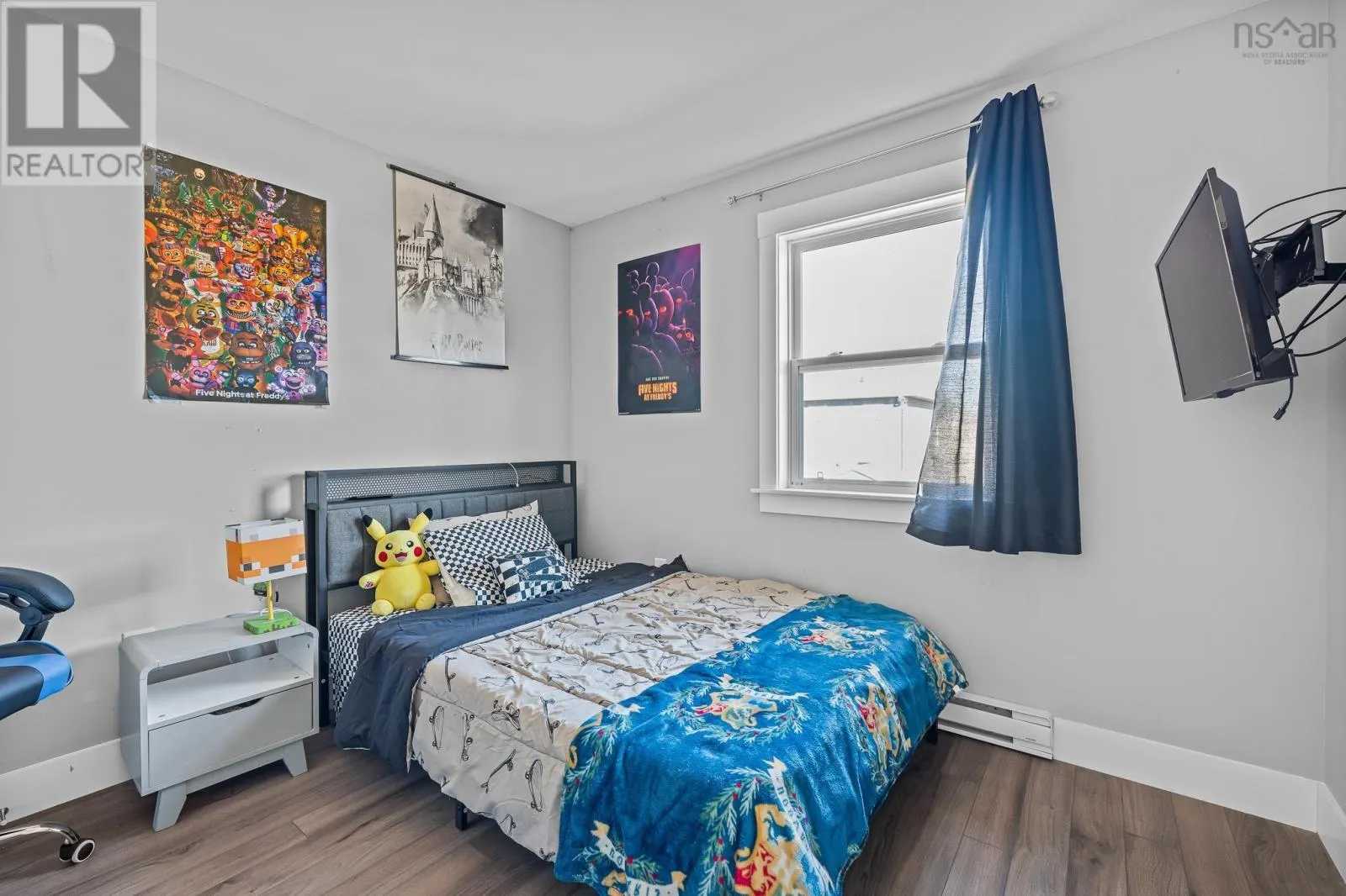 202 Titanium Crescent