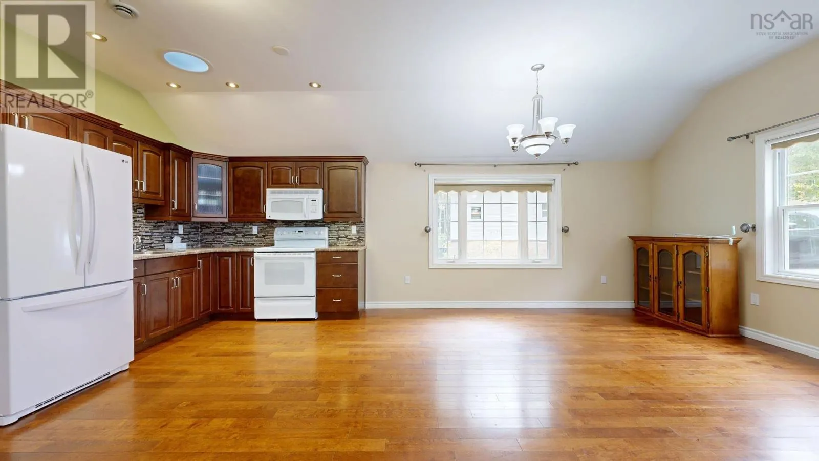 87 Lemarchant Drive