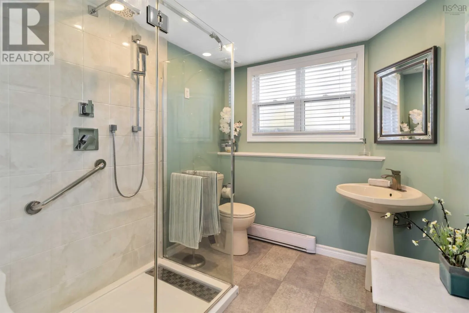 14 Agincourt Crescent