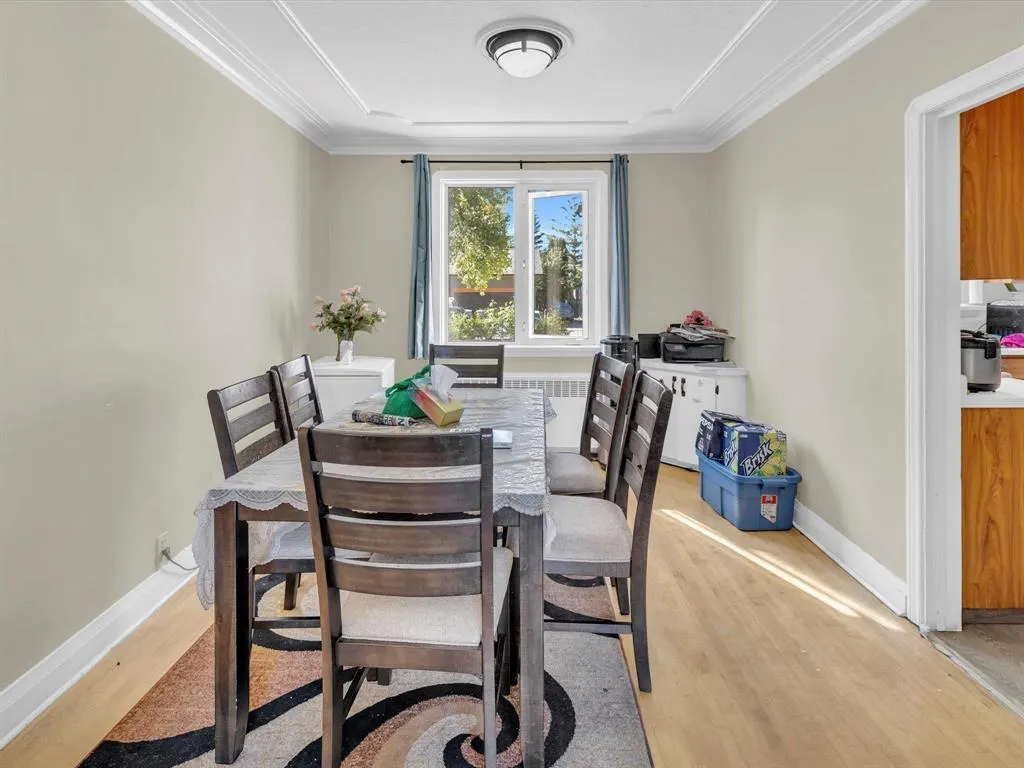 261 Des Meurons Street