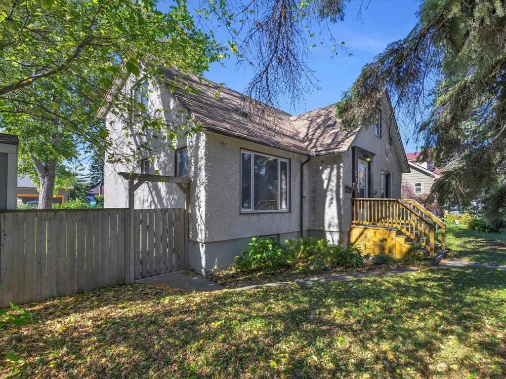 261 Des Meurons Street