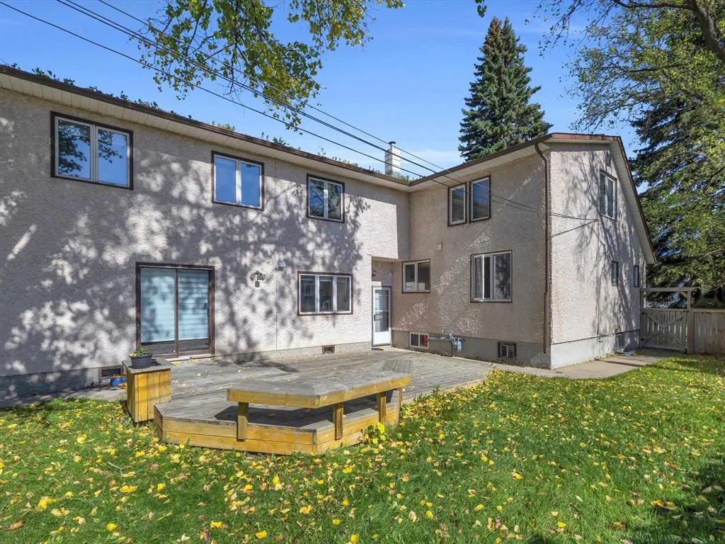 261 Des Meurons Street