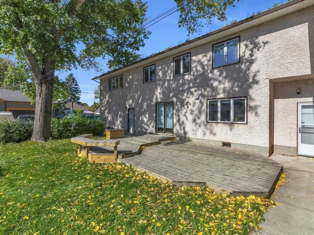261 Des Meurons Street
