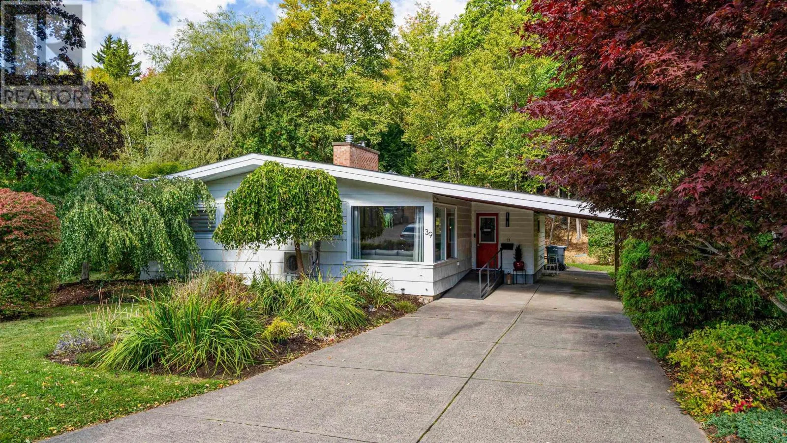 39 Lodge Drive
