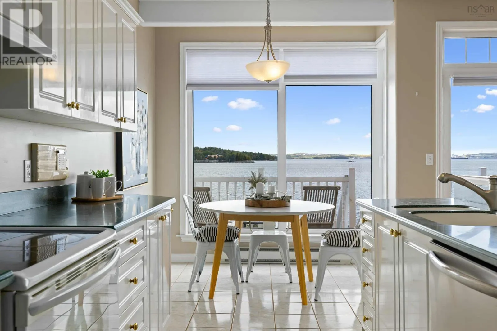 13 Arthur Lismer Court