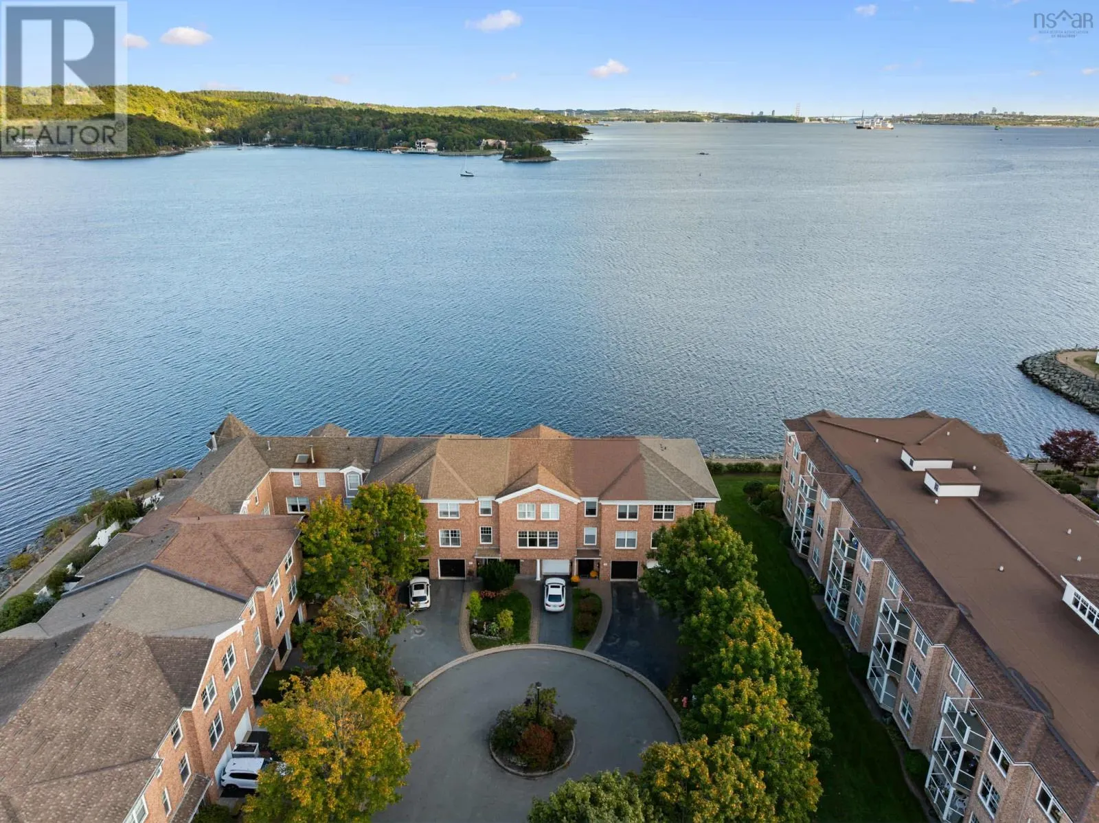 13 Arthur Lismer Court