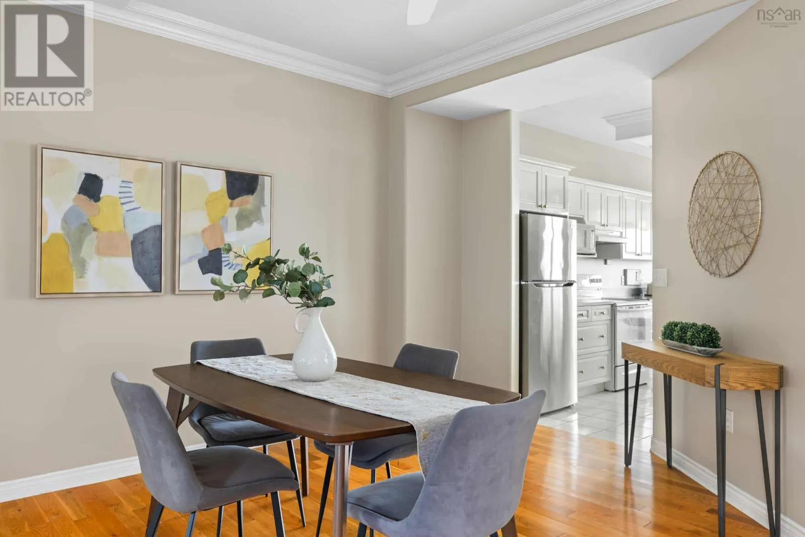 13 Arthur Lismer Court