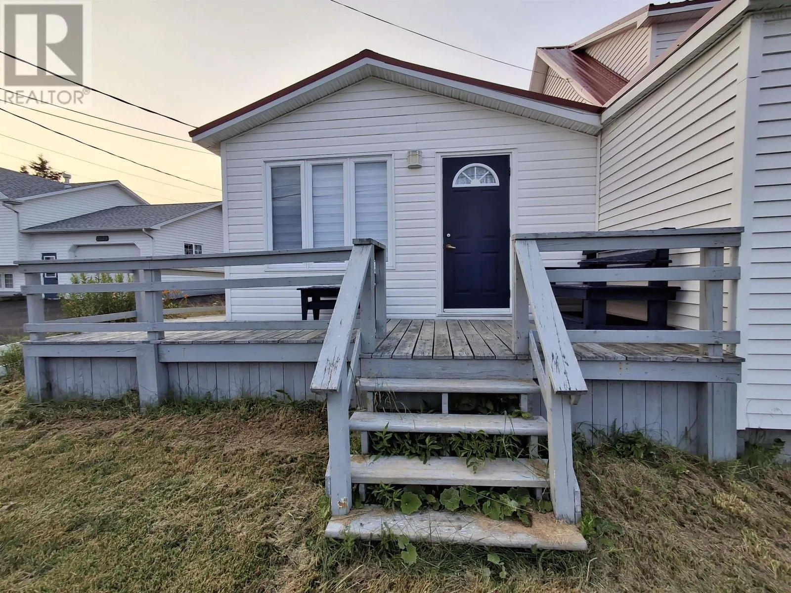 2633 Highway 206