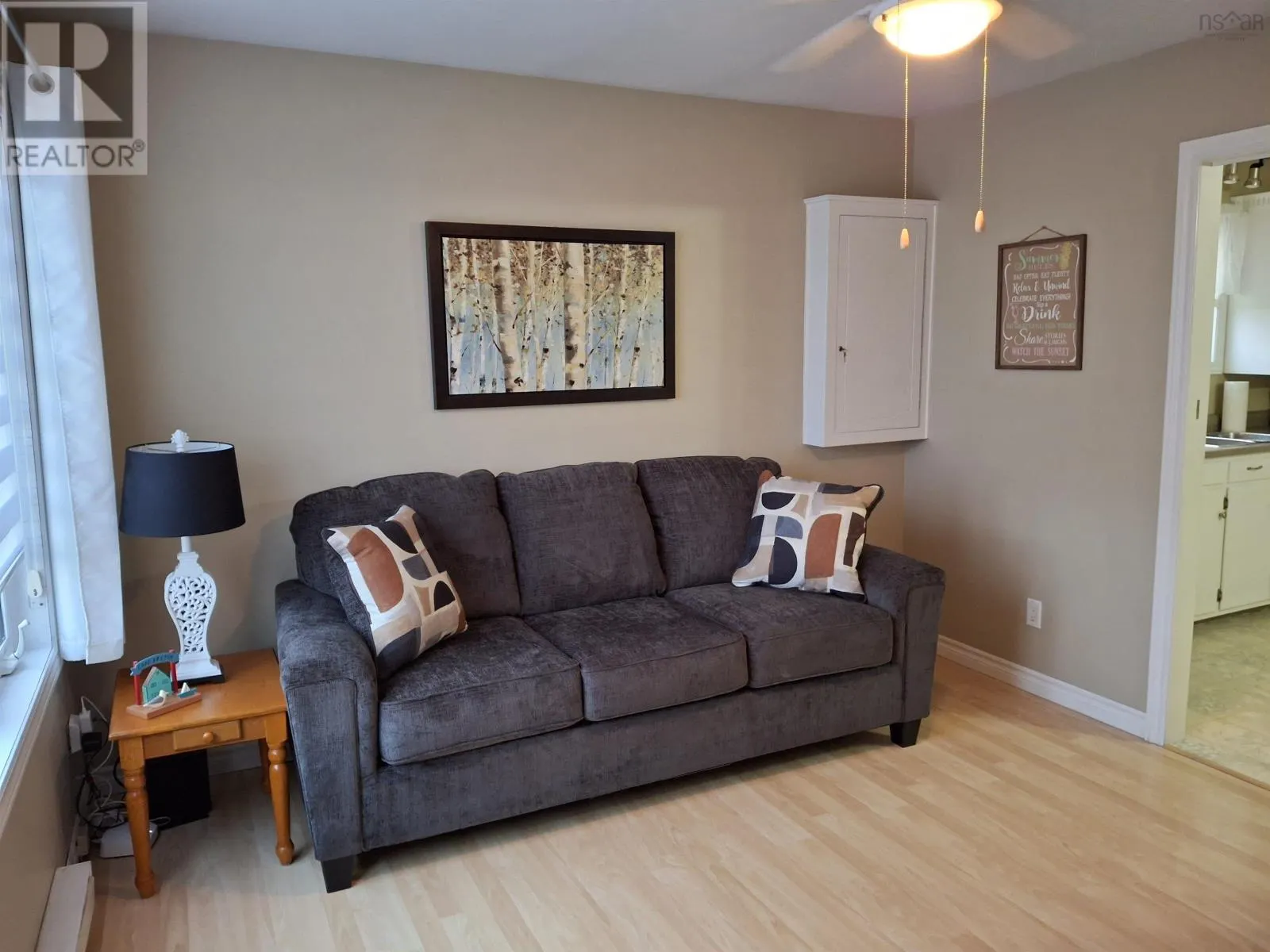 2633 Highway 206