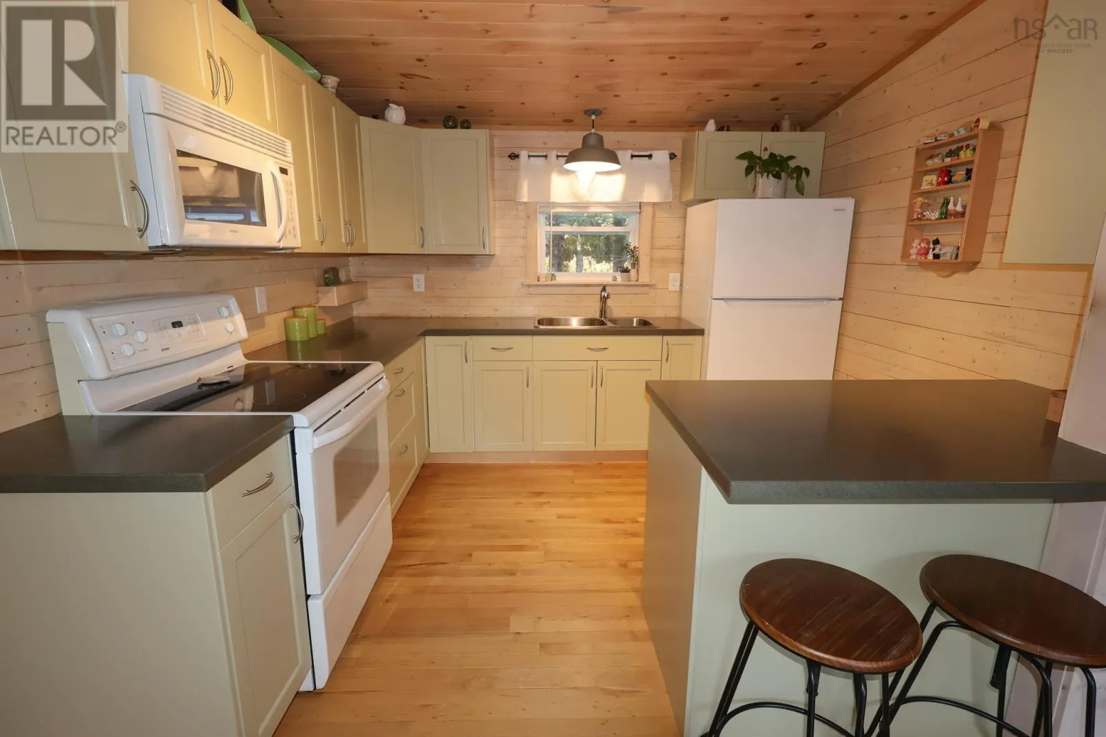 22 Appletree Drive