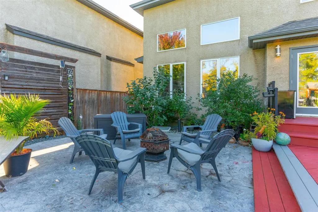 107 Mardena Crescent
