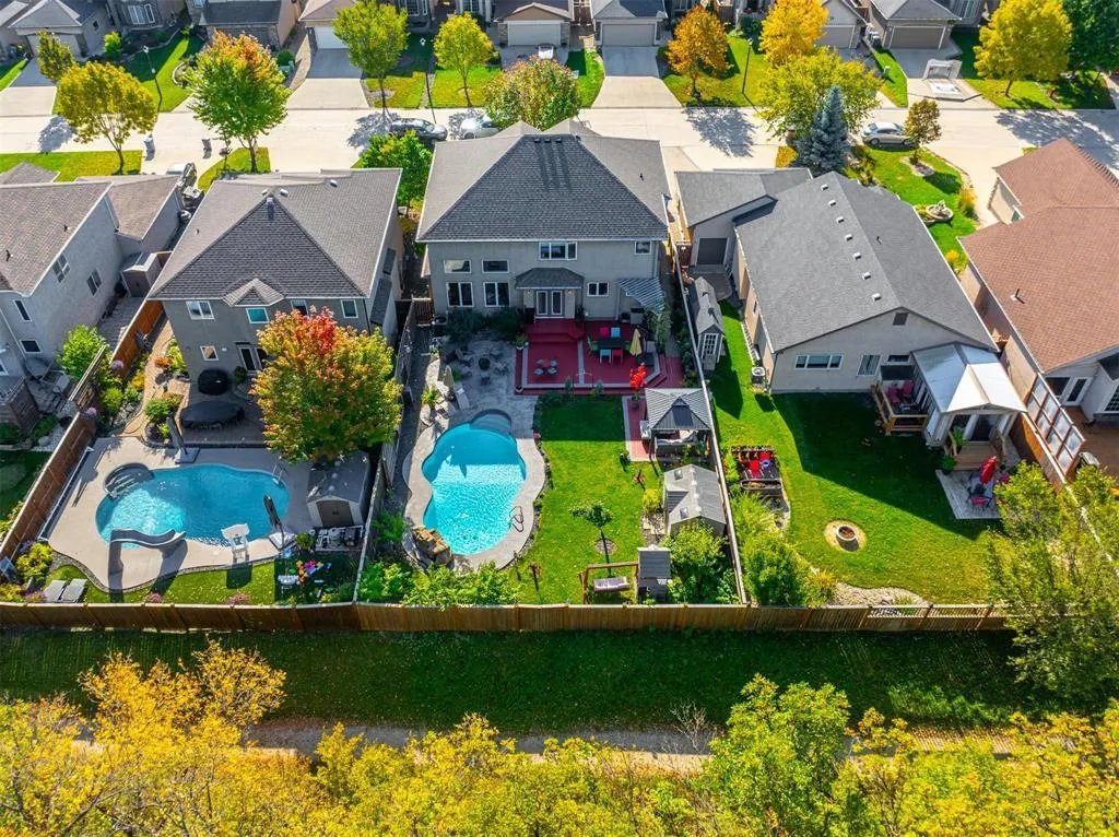 107 Mardena Crescent