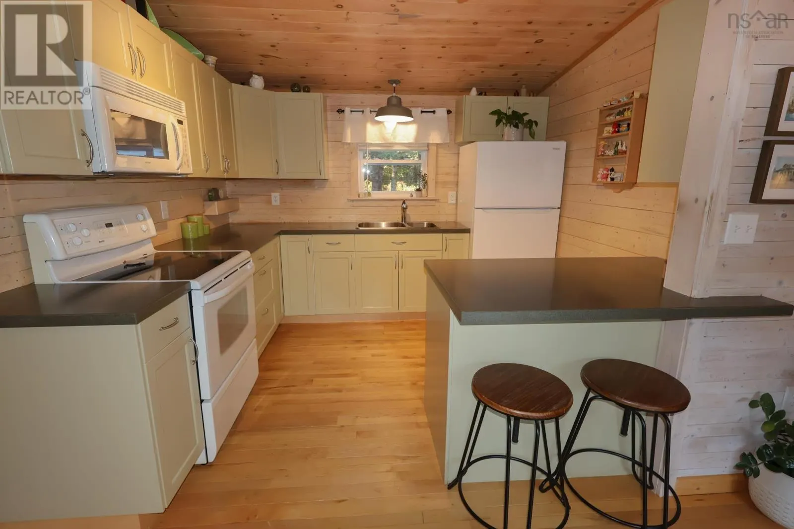 22 Appletree Drive