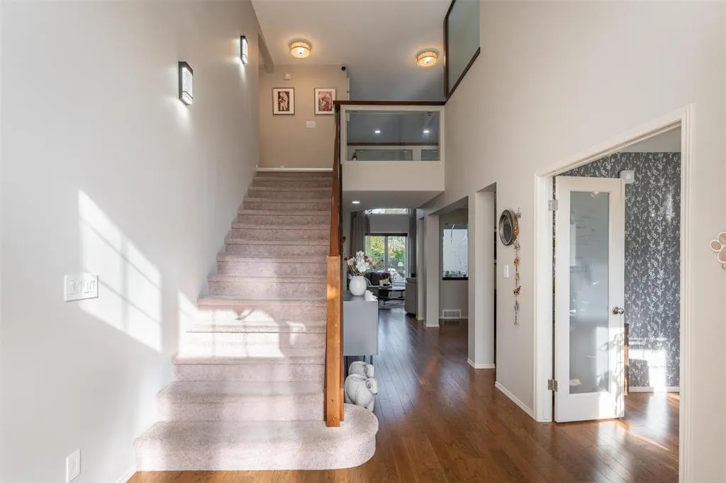 107 Mardena Crescent