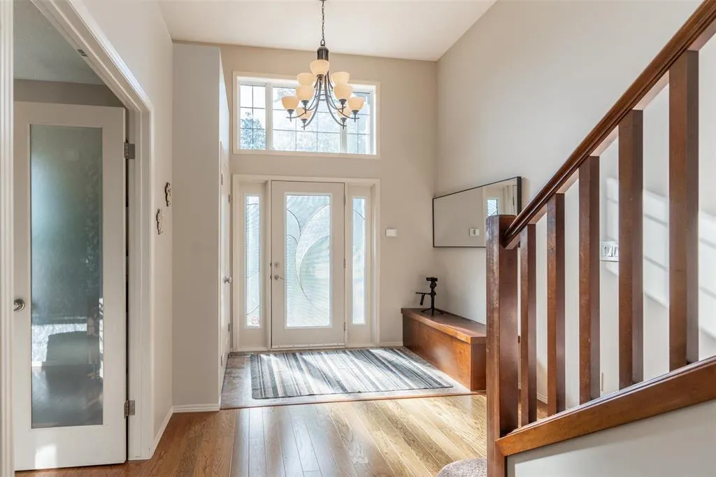 107 Mardena Crescent