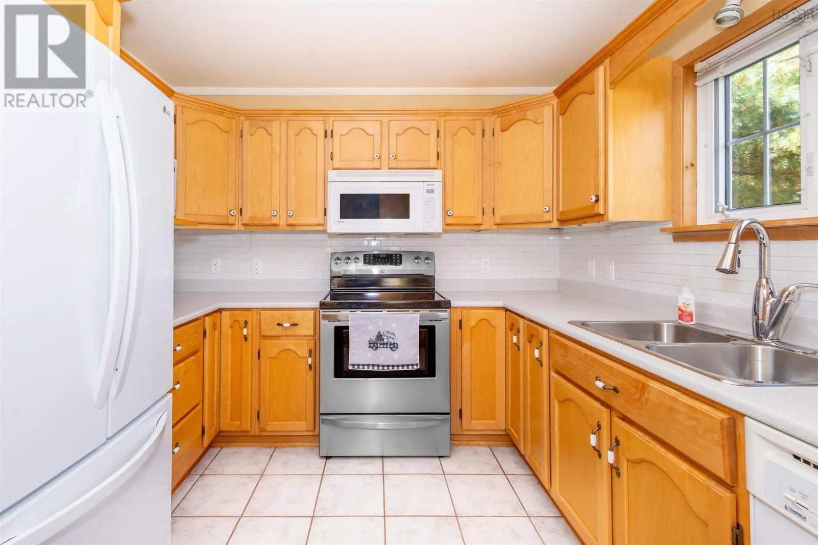 2691 East Margaree Road