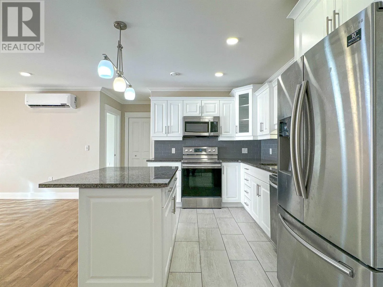 108 210 Shakespeare Drive