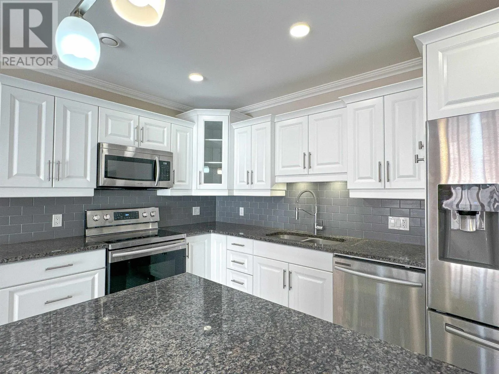 108 210 Shakespeare Drive