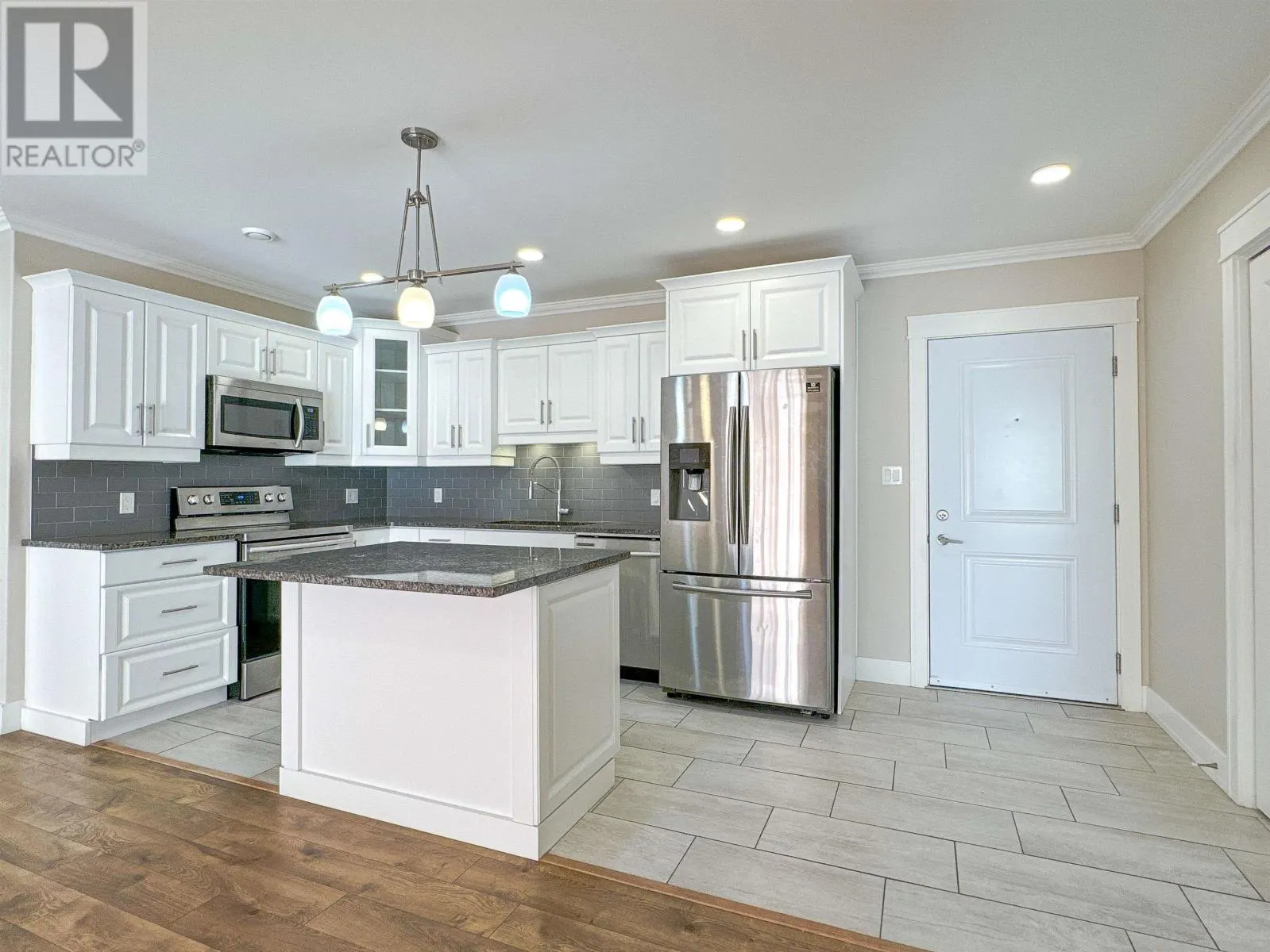 108 210 Shakespeare Drive