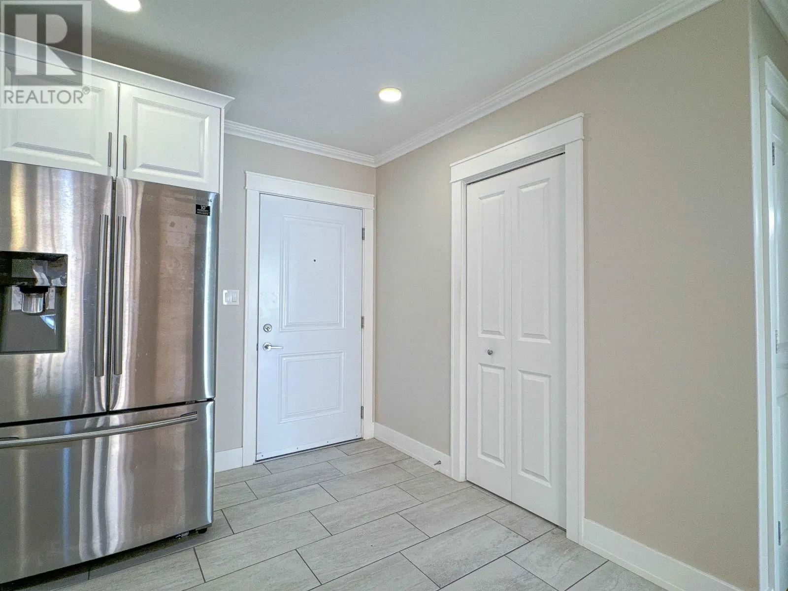 108 210 Shakespeare Drive