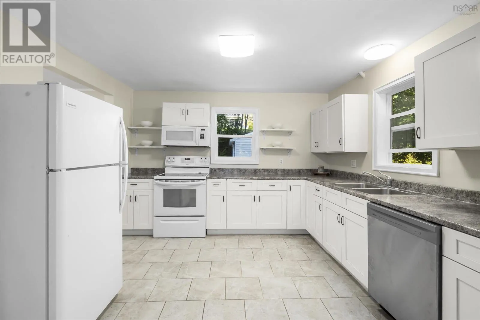 29 Kent Avenue