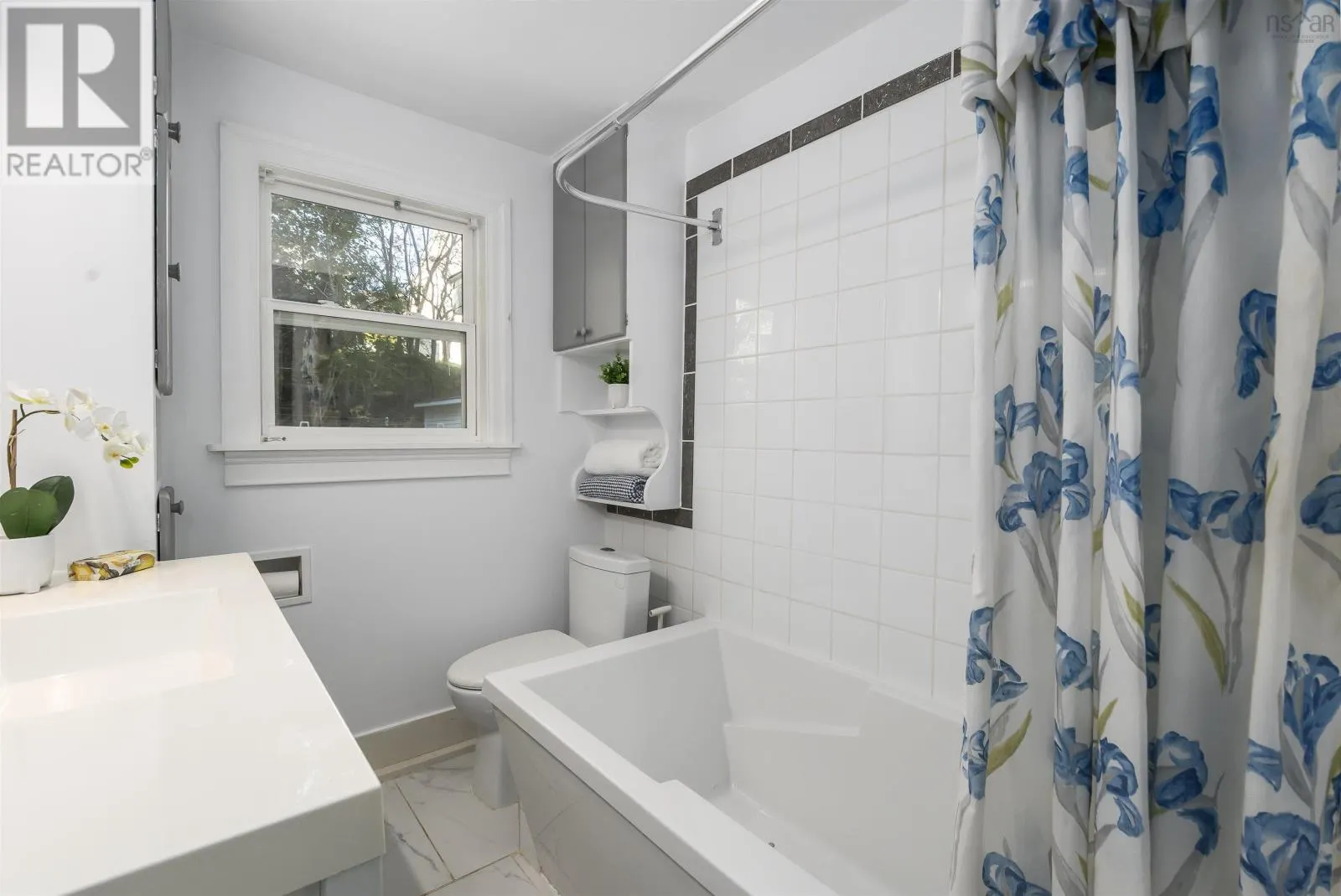 29 Kent Avenue