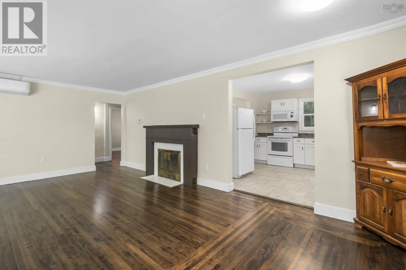 29 Kent Avenue